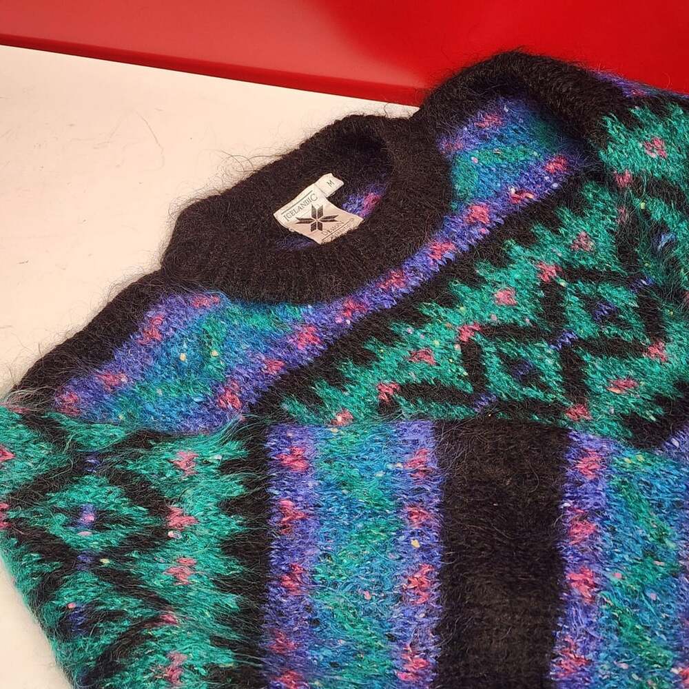 Icelandic Design Vintage Hand-Knit Mohair Wool Blend  Sweater M